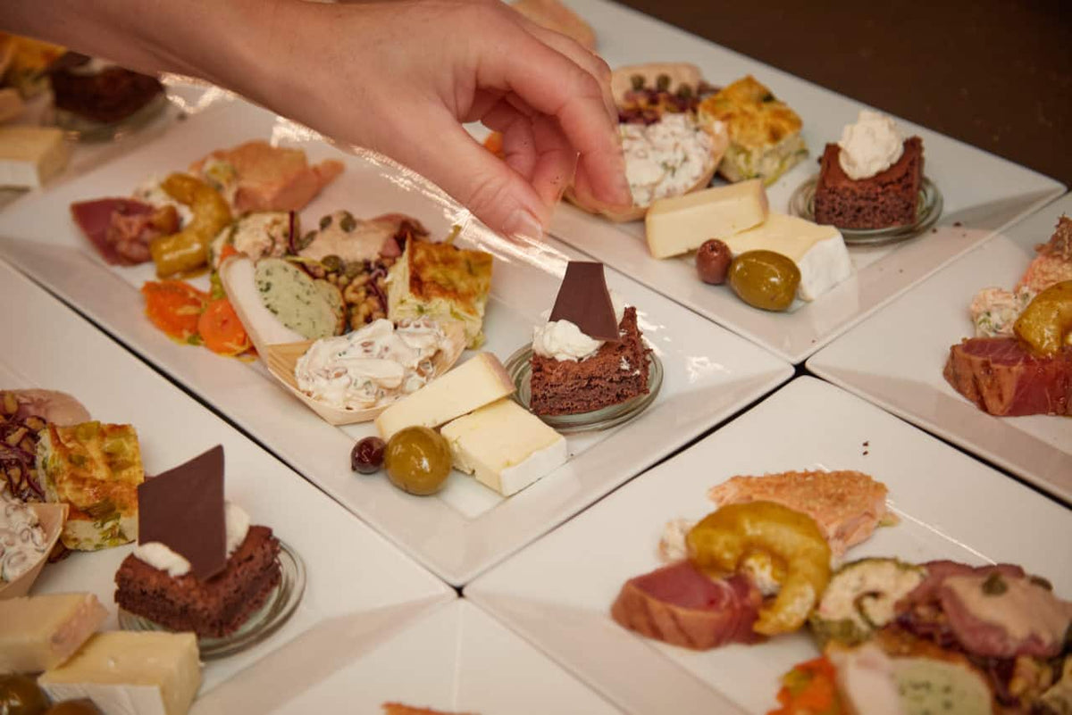 JULETAPAS TALLERKEN